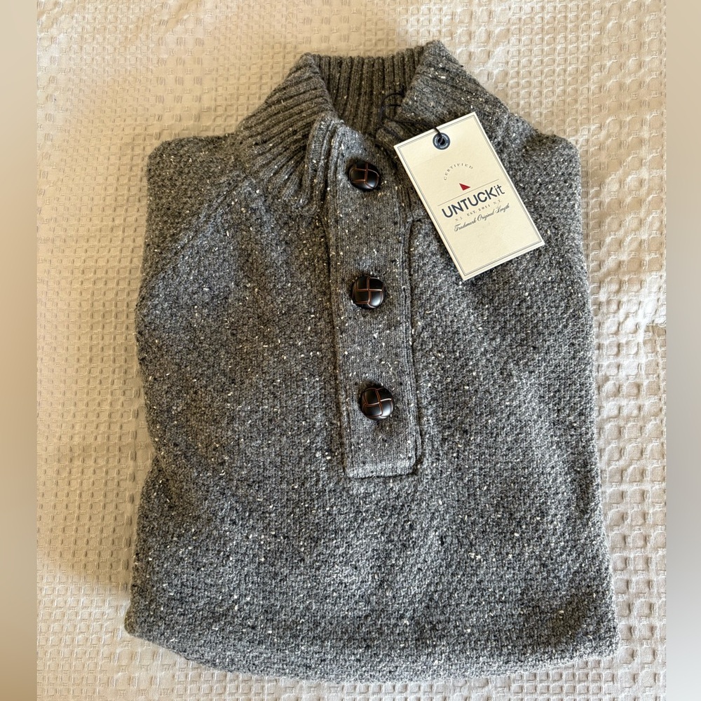 UNTUCKit Gordonne - Castlerock